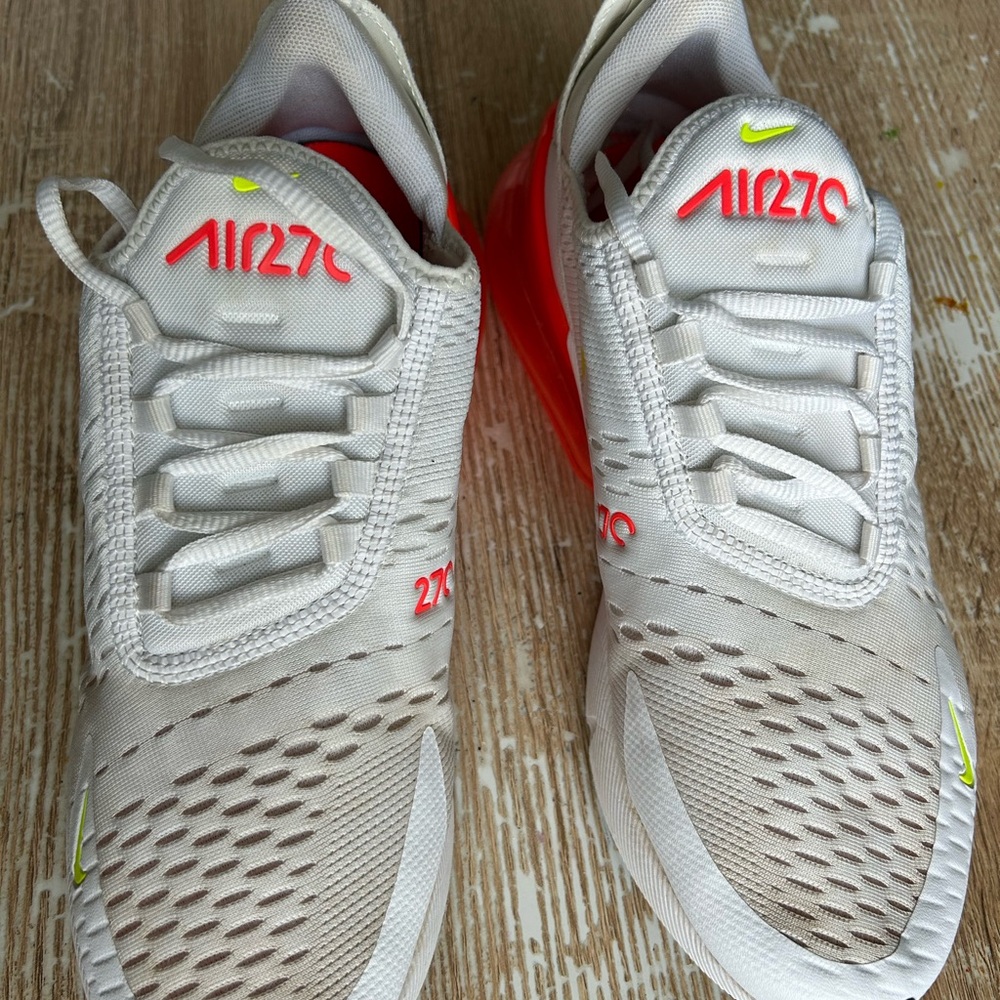 Nike Air 270 Sneakers - White and Red
